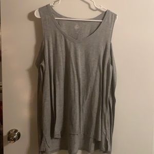 🟢 5/$20 Gray Cold Shoulder Top